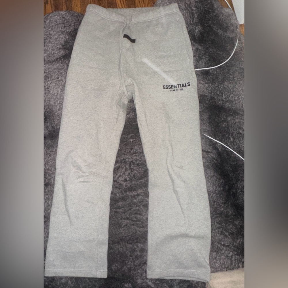 Essentials fear of god lounge pants